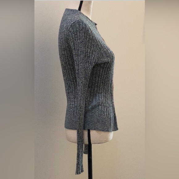 Simply Vera Vera Wang Grey Cardigan Sweater & Pink trim Sz M - Picture 2 of 6